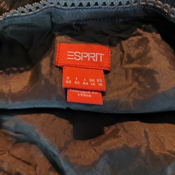 Esprit skirt, size 10 (my opinion it fits smaller) green floral. - Picture 3 of 3